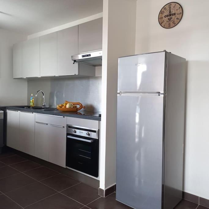 Apartamento Les Pieds Dans L'Eau Chez Syl Le Moule Exterior foto